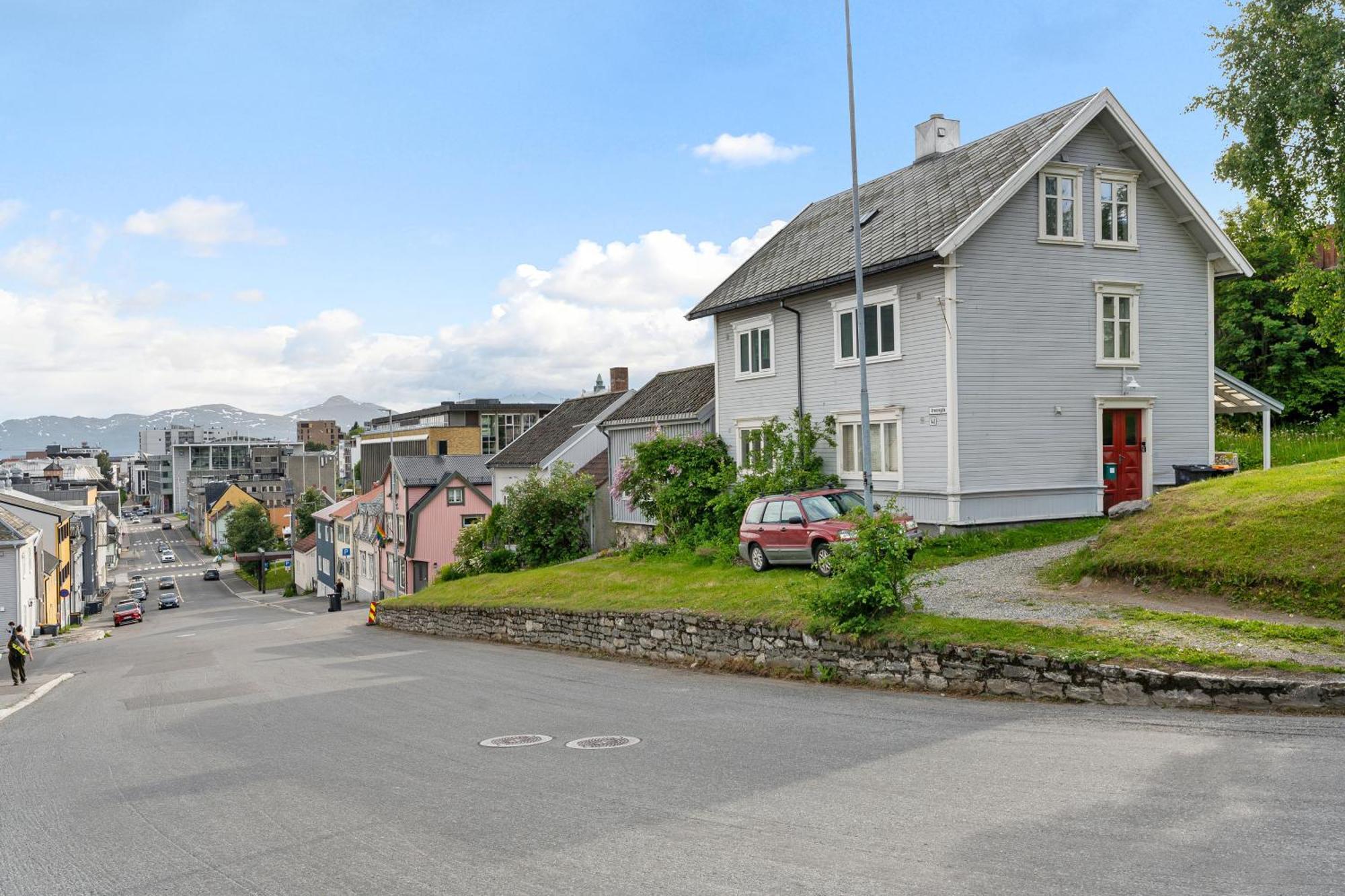 Arctic Homes - Historical Tromso House With View Exterior foto